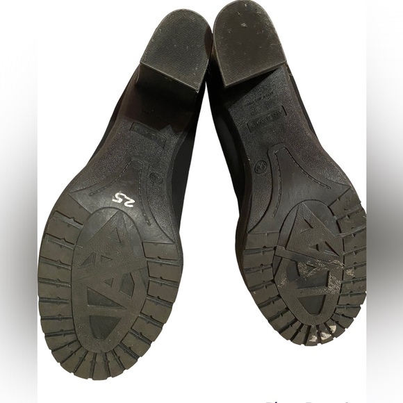 Andiamo Black  booties with rhinestones cluster buttons size 9.5 New without box - Picture 4 of 12